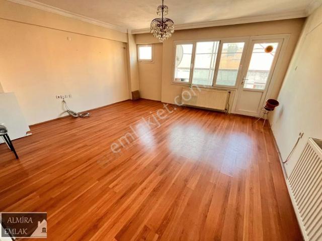 Konak, İzmir içerisinde kiralık mülk