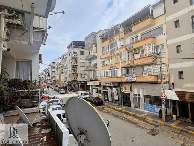 Konak, İzmir içerisinde satılık mülk