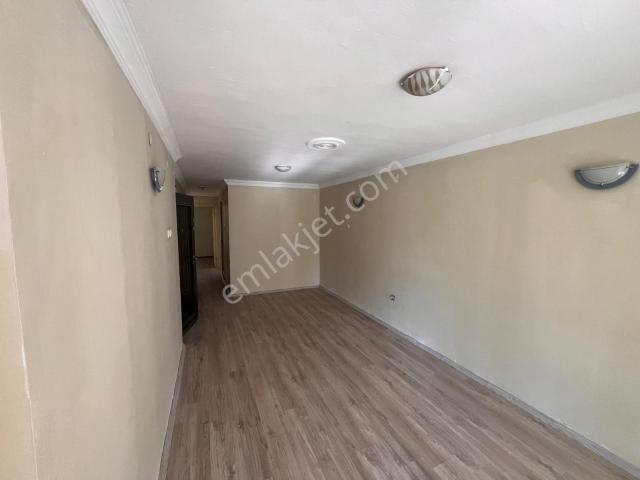 Konak, İzmir içerisinde satılık mülk
