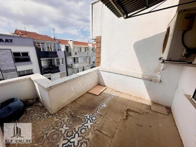 İzmir, Konak içerisinde satılık mülk