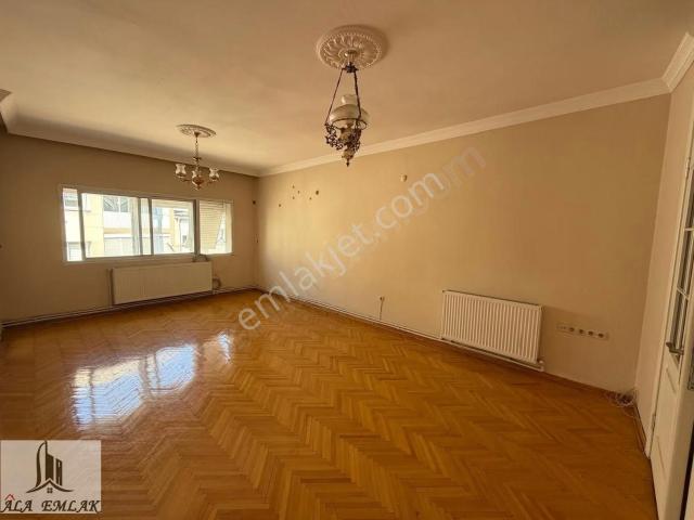 Konak, İzmir içerisinde kiralık mülk