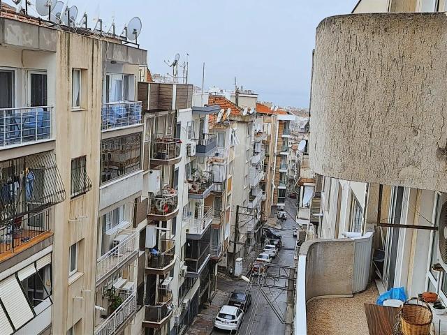 Konak, İzmir içerisinde satılık mülk