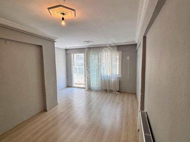 Konak, İzmir içerisinde satılık mülk