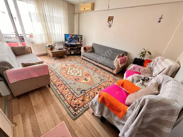 Konak, İzmir içerisinde satılık mülk