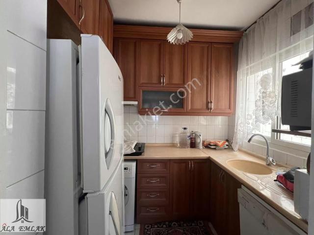 Konak, İzmir içerisinde satılık mülk