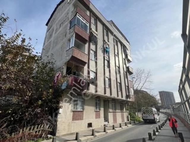 Cumhuriyet Mahallesi, Küçükçekmece içerisinde satılık mülk