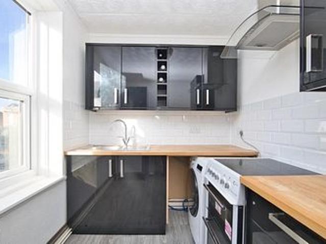 Apartment for rent in Westbrook, Acol