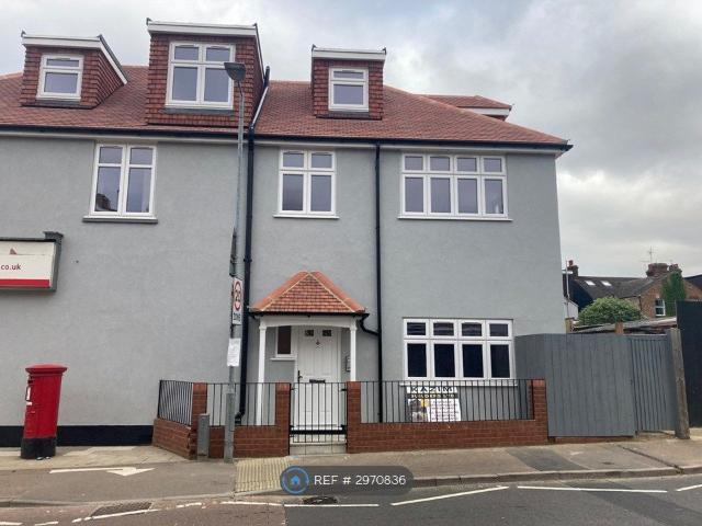 Studio for rent in St Albans, Five Acres