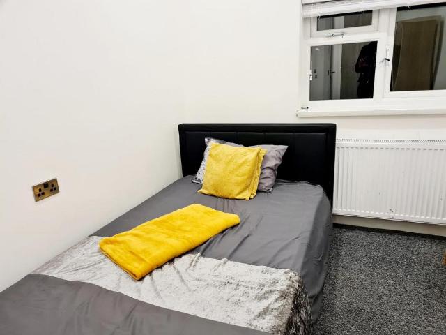 House for rent in North Watford, Watford