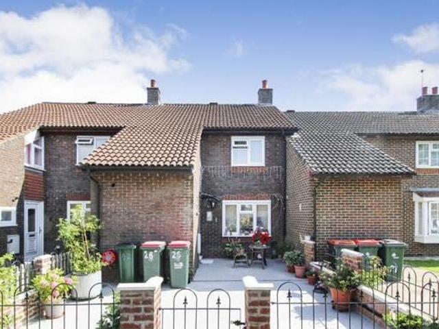 House for sale in Bewbush, Crawley