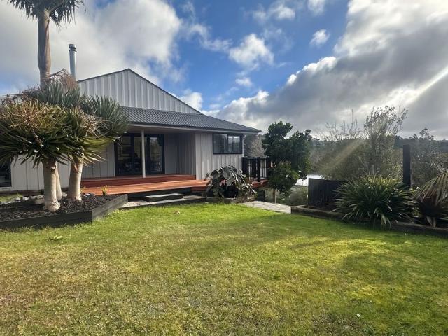 House for rent in Whangaparaoa, Oroua County