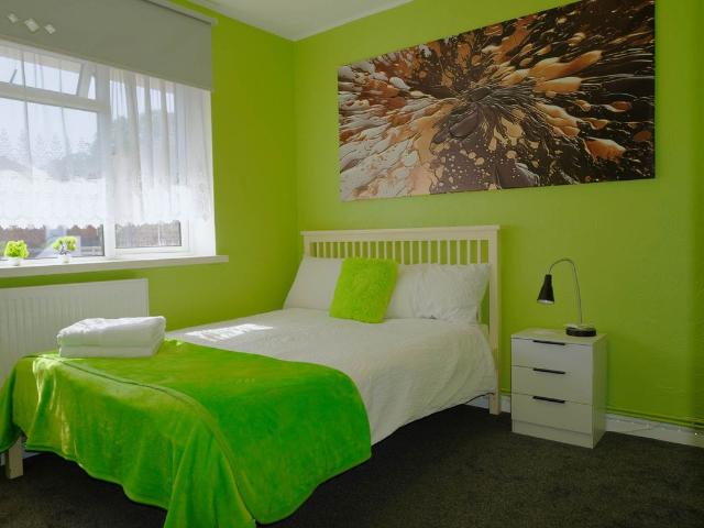 Room for rent in London Borough of Ealing, Greater London