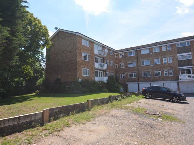 Apartment for rent in Longlands, Halfway Street