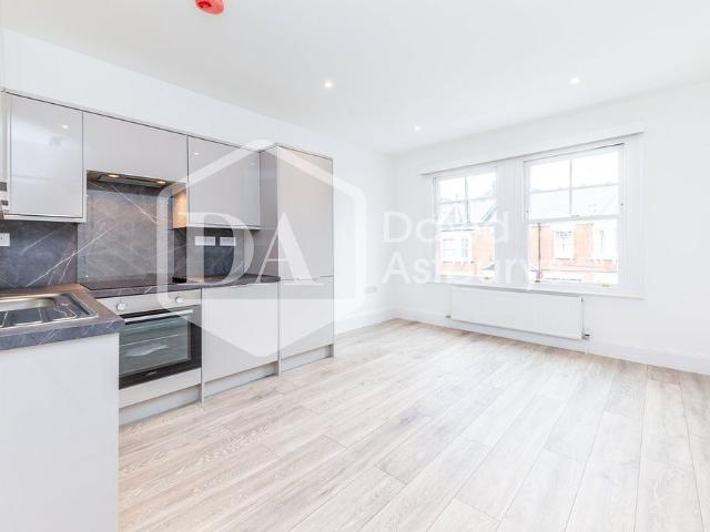 Studio for rent in Crouch End, Greater London