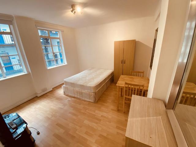 Apartment for rent in Kensal Town, Bayswater