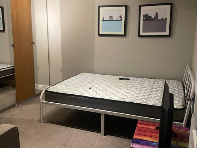 Studio for rent in Kensal Town, Bayswater