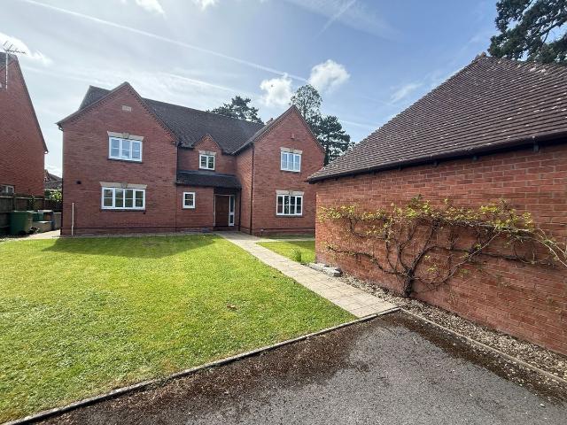 House for rent in Golden Valley, Gloucestershire