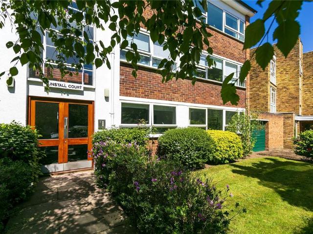 Apartment for rent in London Borough of Richmond upon Thames, Greater London