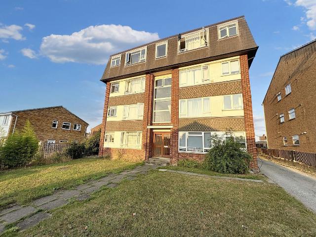 Apartment for rent in Longlands, Halfway Street