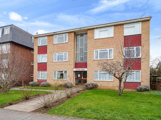 Apartment for rent in Longlands, Halfway Street