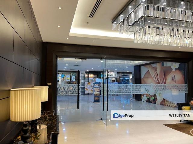 Shop for rent in Malaka