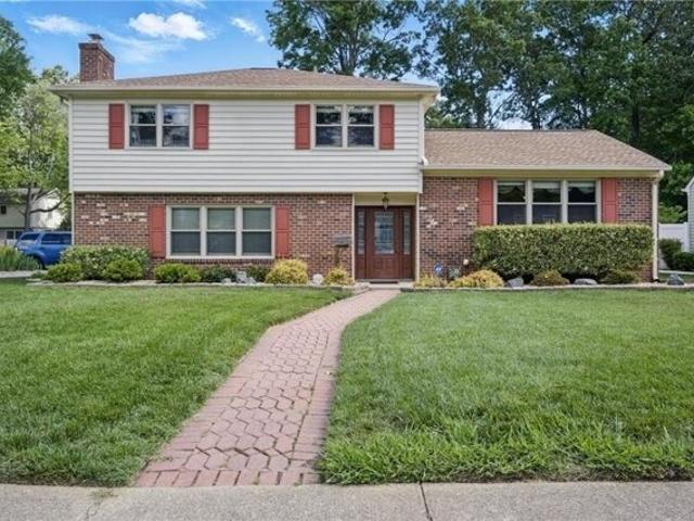 House for sale in Hampton House for sale in Hampton