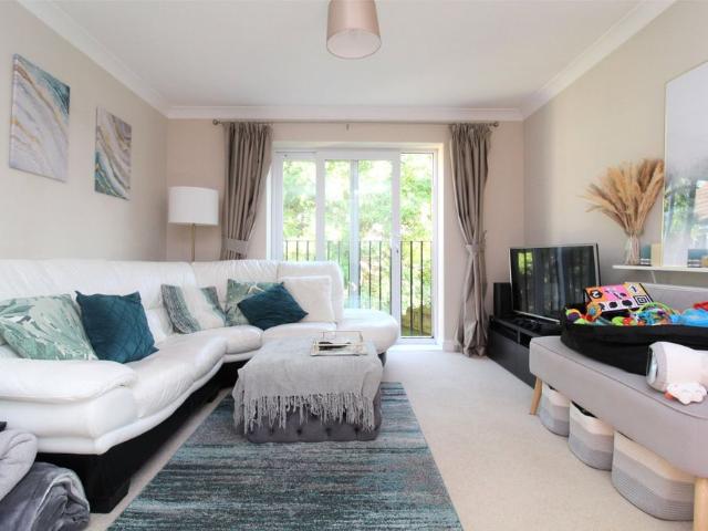 Apartment for rent in Winterbourne
