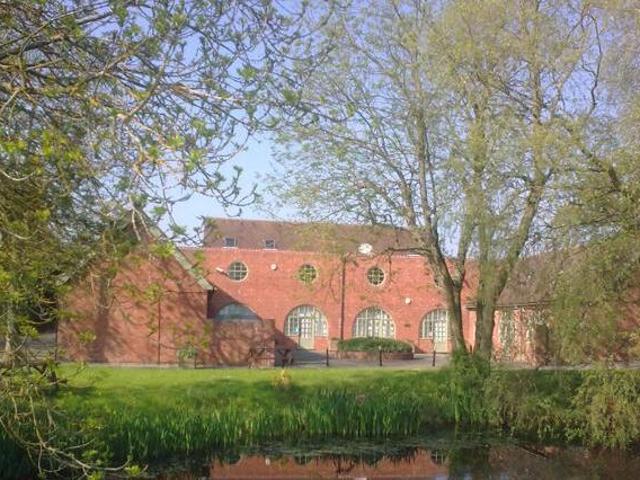 House for rent in Green Close, Warwickshire