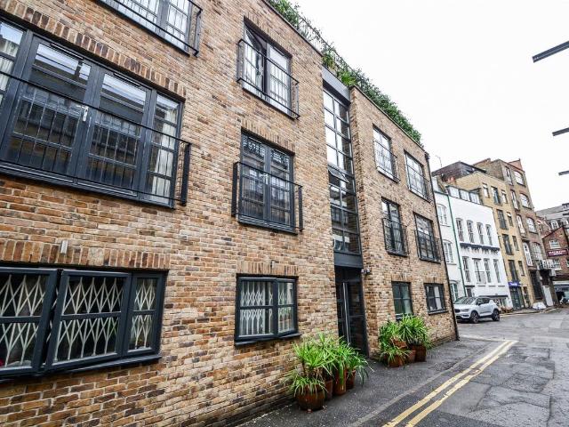 Studio for rent in Holborn, Greater London