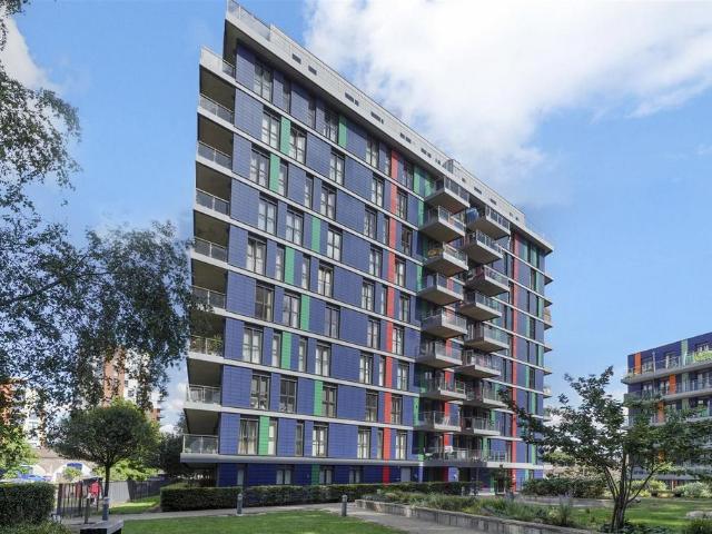 House for rent in Alperton, Greater London