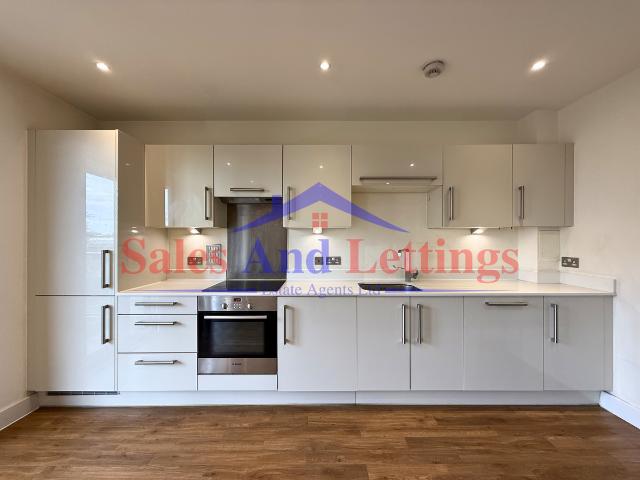 Apartment for rent in Alperton, Greater London