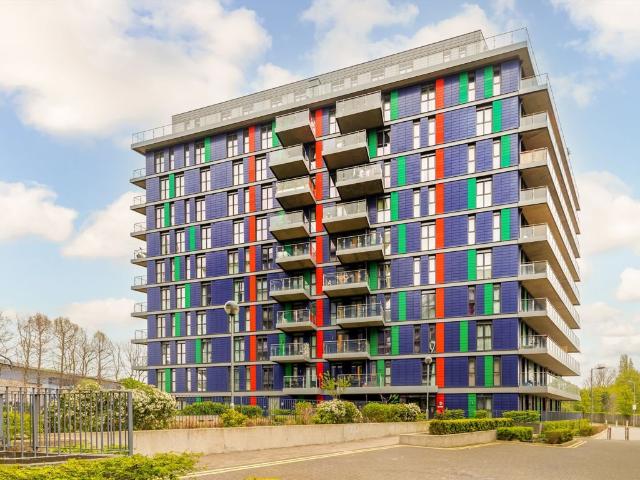 Apartment for rent in Alperton, Greater London