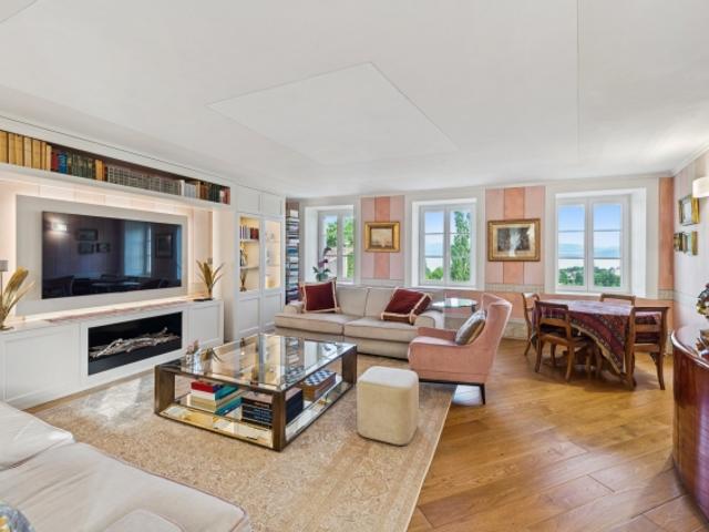 Einfamilienhaus kaufen in Rolle, District de Nyon