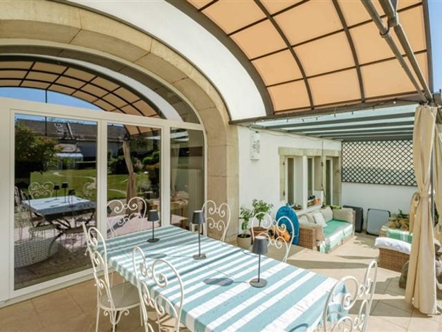 Einfamilienhaus kaufen in Laconnex