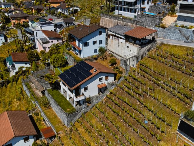 Haus kaufen in Gordola, Tessin