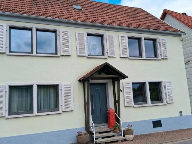 Haus kaufen in Neuhemsbach, Rheinland-Pfalz