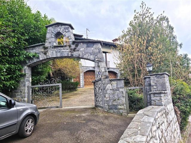 Einfamilienhaus kaufen in Aldesago, Tessin