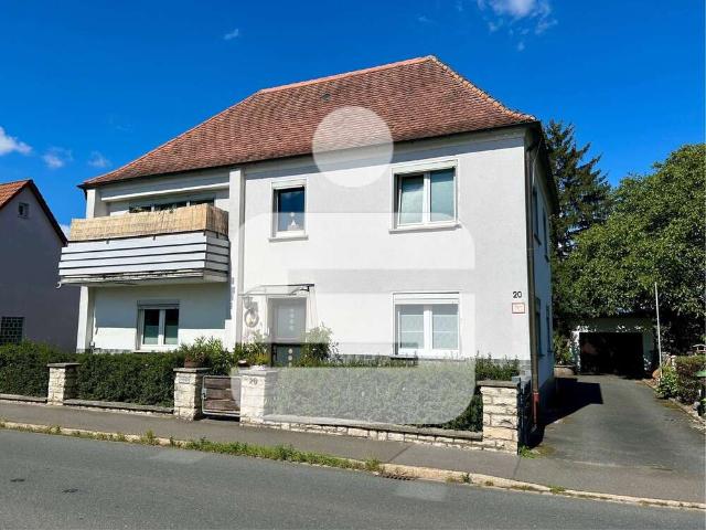 Haus kaufen in Adelsdorf, Bayern