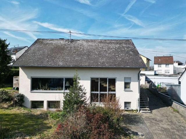 Haus kaufen in Bassenheim, Landkreis Mayen-Koblenz
