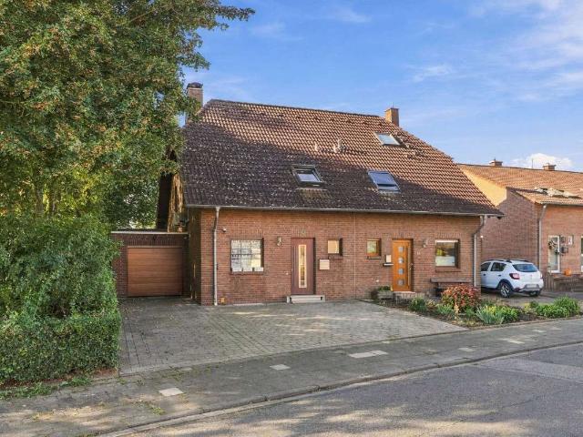 Haus kaufen in Niederaußem, Bergheim