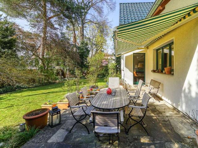 Haus kaufen in Westend, Berlin