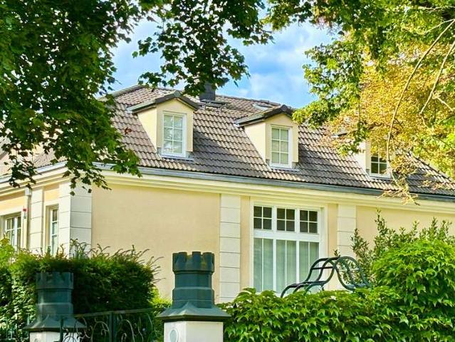 Haus kaufen in Westend, Berlin