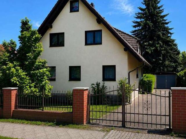 Haus kaufen in Marzahn-Hellersdorf, Berlin