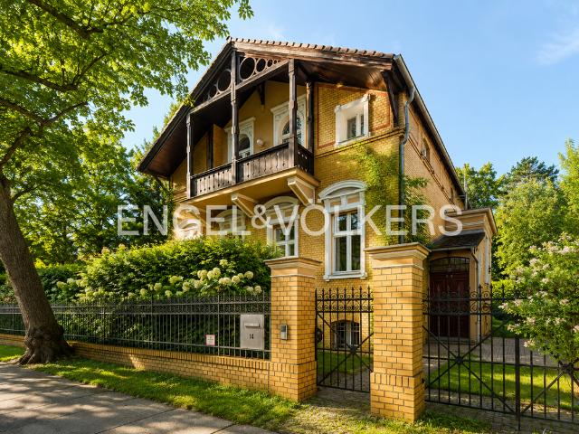 Haus kaufen in Westend, Berlin