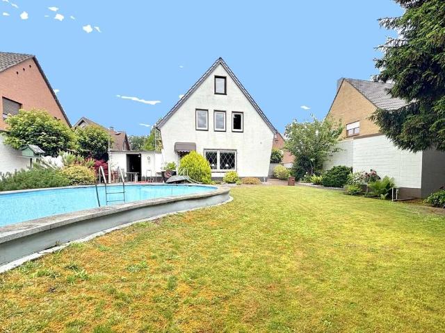 Haus kaufen in Hackenbroich, Dormagen