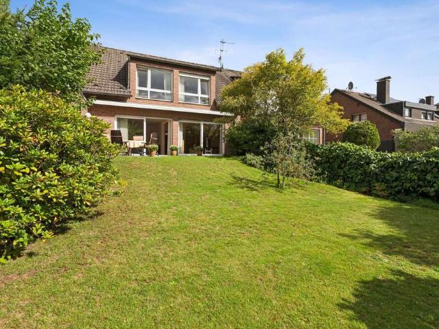 Haus kaufen in Hackenbroich, Dormagen