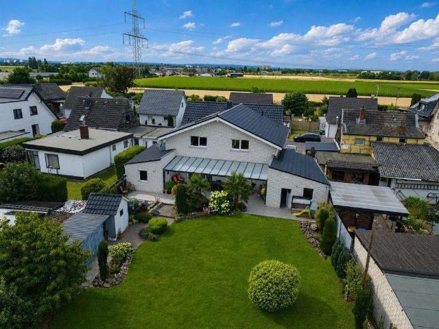 Haus kaufen in Distelrath, Düren