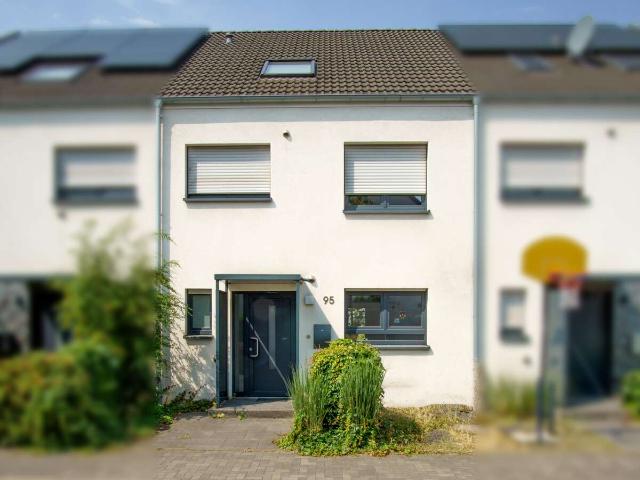 Haus kaufen in Rath, Düsseldorf