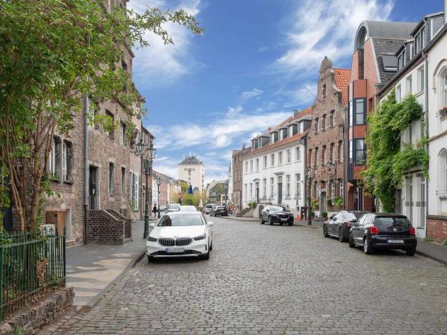 Haus kaufen in Kaiserswerth, Düsseldorf