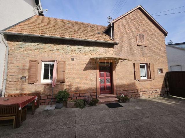 Haus kaufen in Essingen, Landkreis Südliche Weinstraße